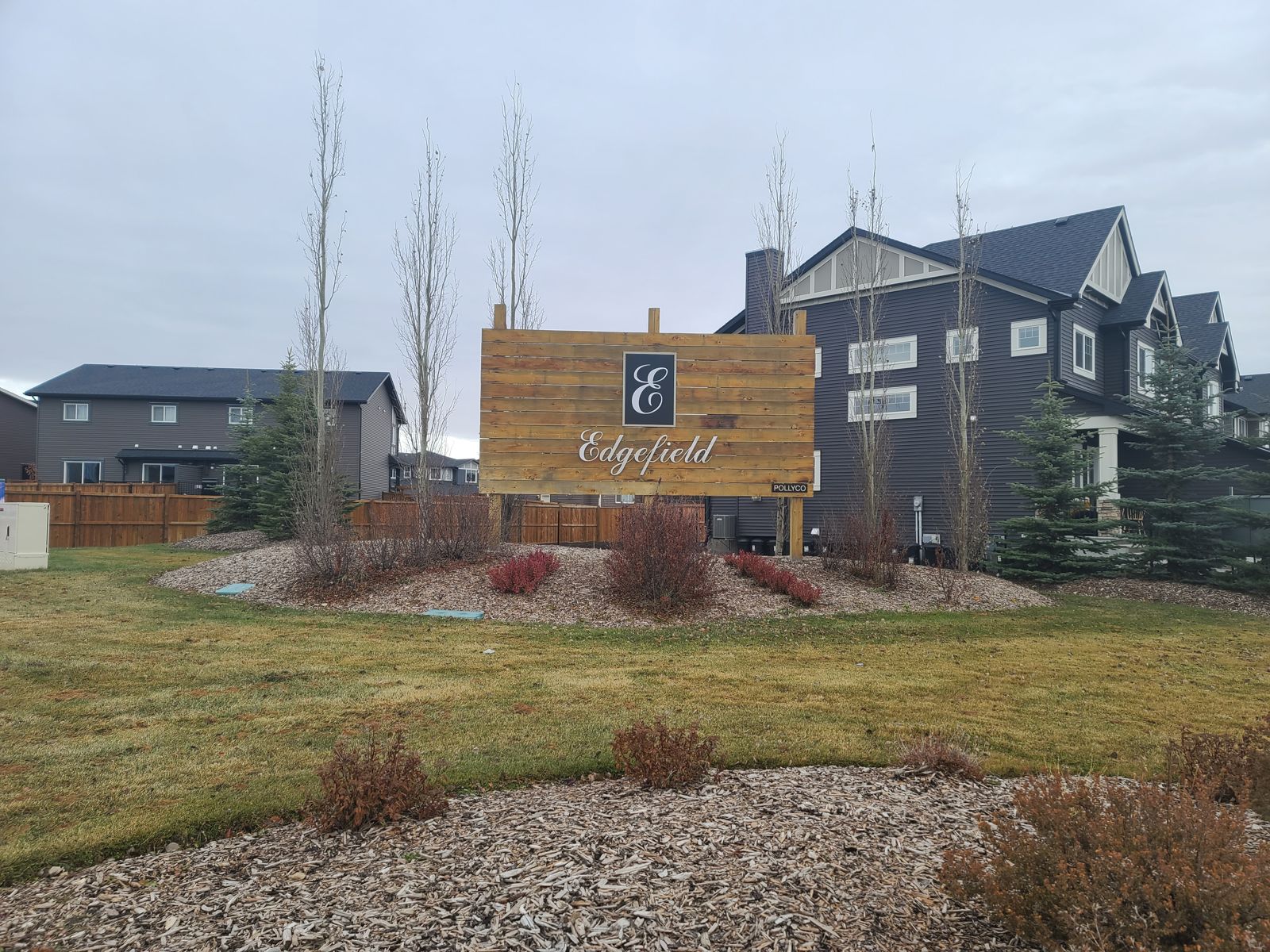 Edgefield community entrance